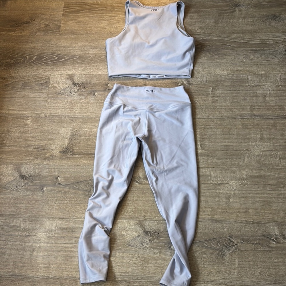 Women's Light Blue YPB Workout Set Abercrombie & Fitch - Picture 2 of 3